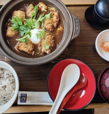 ごはん処 大戸屋　オンヌット店の鶏肉と野菜の土鍋料理
