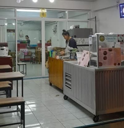 シェフ・ジャット・ハイの店内