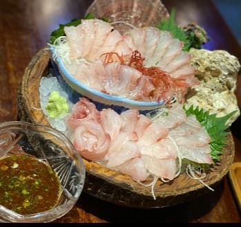鮨華の刺身盛り合わせ
