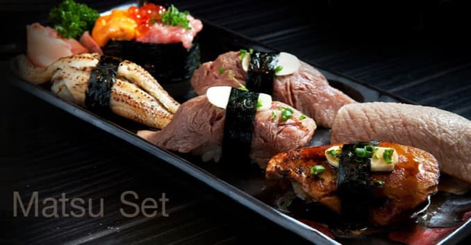 炙り寿司や牛肉寿司、ウニ、イクラを盛り合わせたSushi Masaの松セット