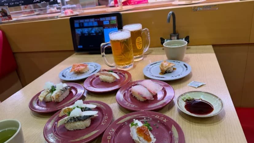 料理:豊富なメニューが揃うスシロー エンポリアム店の寿司