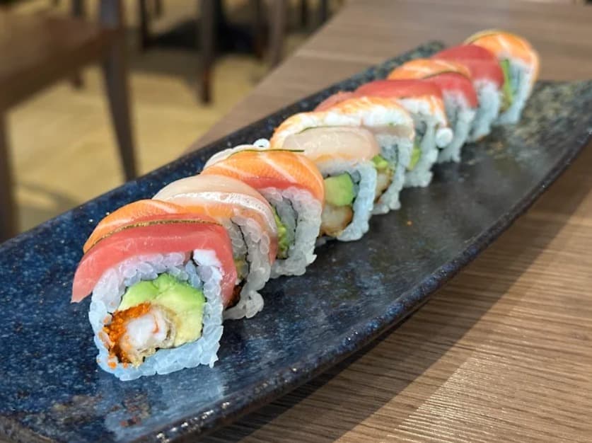 料理:独創性と品質を両立したイサオの巻き寿司