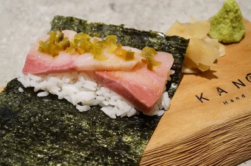 料理:アクセントのある味わいのKanori Hand Roll Bar (EmQuartier)の巻き寿司