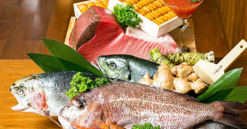鮮魚や雲丹、わさびなど日本料理の食材