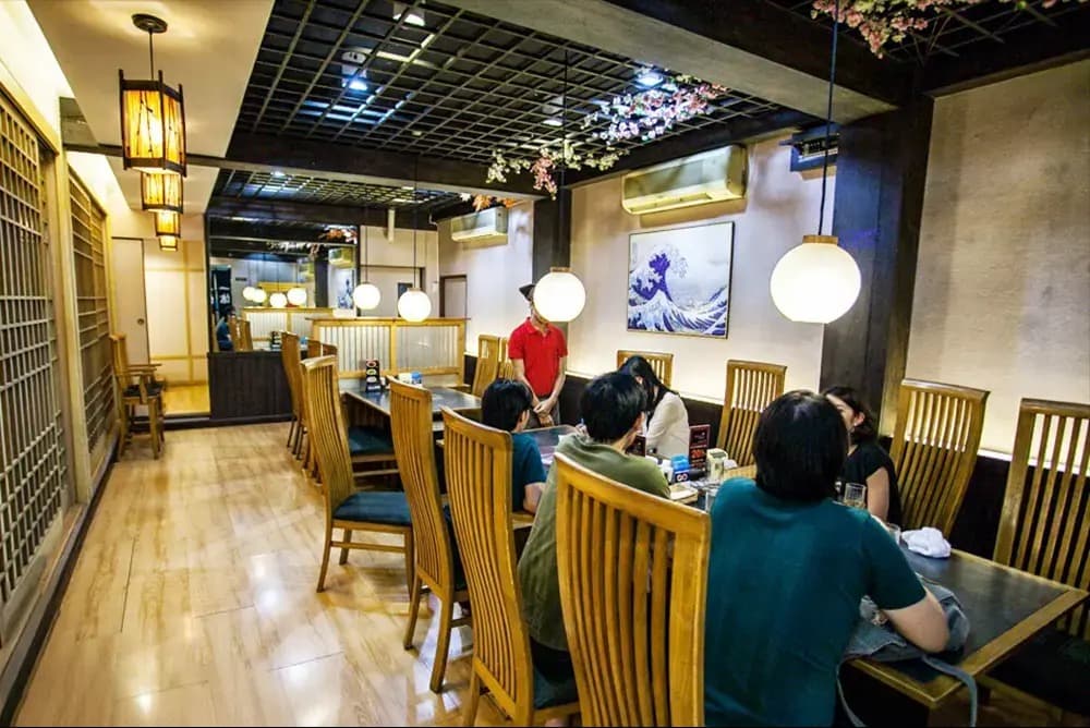 焼肉 一休 トンロー店