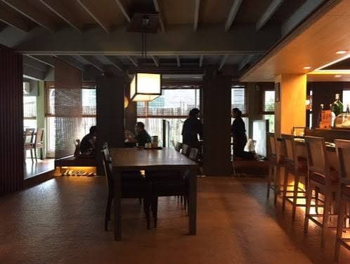 店内:落ち着いた雰囲気で入りやすい茶々庵の店内
