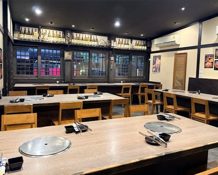 店内:落ち着いた雰囲気で過ごしやすい精肉店 エカマイの店内