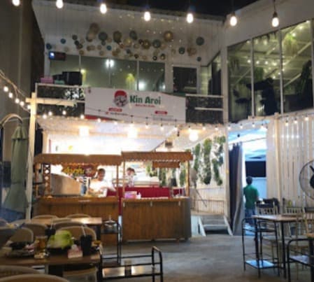 Kin Aroi Buffet Moo Krathaの店舗外観