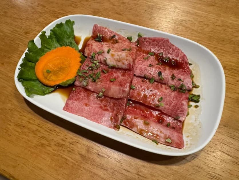 料理:フルーティーな特製タレと七輪焼肉 金太郎の上カルビ