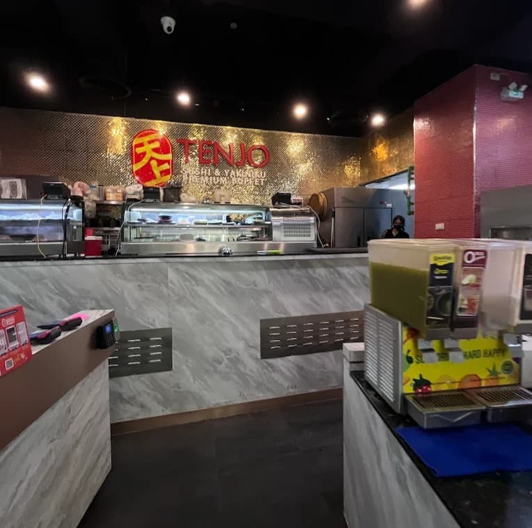 Tenjo Sushi & Yakiniku BBQ Premium Buffetの内装