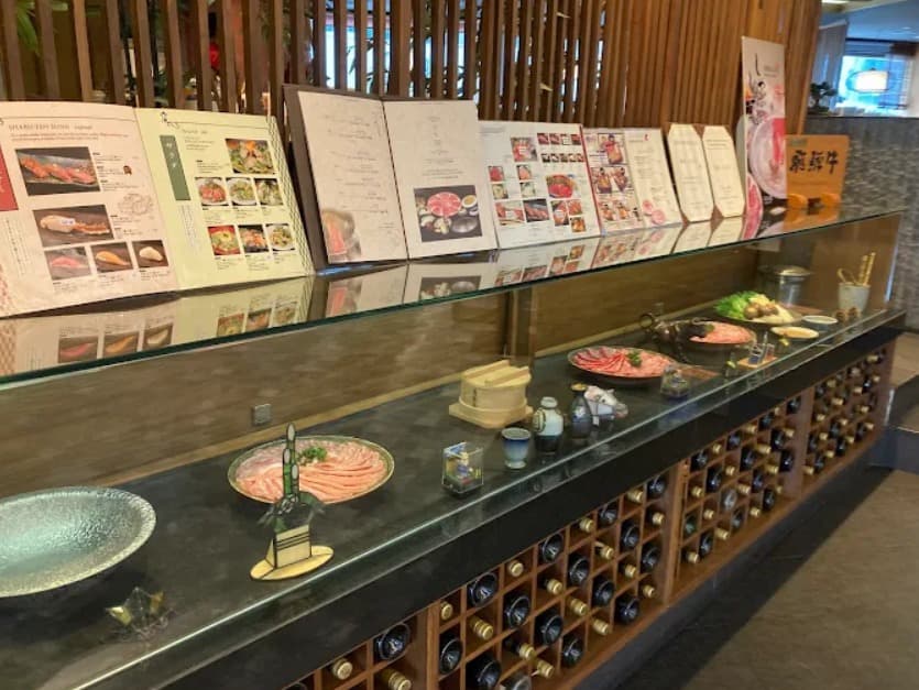 店内:モダンで洗練された銀座しゃぶ天の店内
