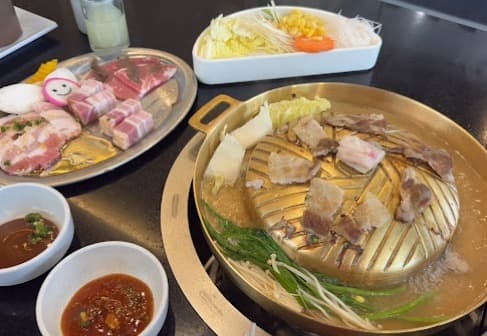BAR・B・Q PLAZAのムーガタ鍋