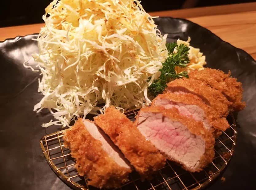 料理:ジューシーな柔らかさの神戸トンテキ プロンポンのヒレカツ