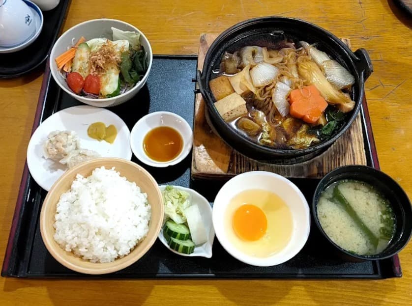 料理:満足度の高いそば割烹 一芯ビーフすき焼き定食