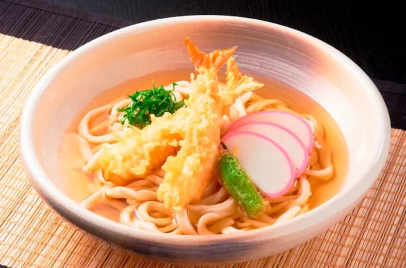 料理:里のうどん エンポリアムの天ぷらうどん