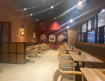 リンガーハット センチュリー オンヌット店の店内