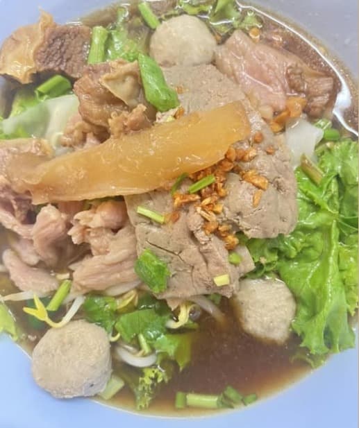 Mr. Wichai's stewed beef noodles