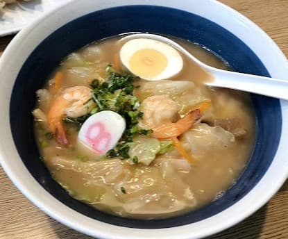 8番らーめん センチュリー・ザムービープラザ・オンヌット店の野菜らーめん