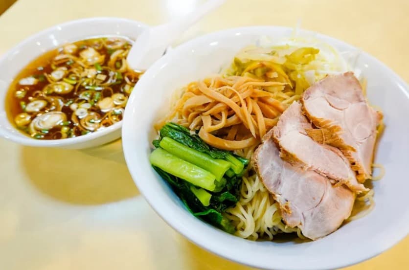 料理:スープがしっかり絡むらあめん一番のラーメン
