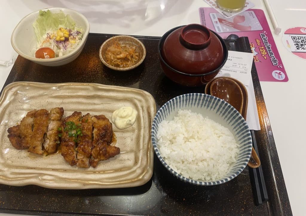 やよい軒の定食メニュー(肉)