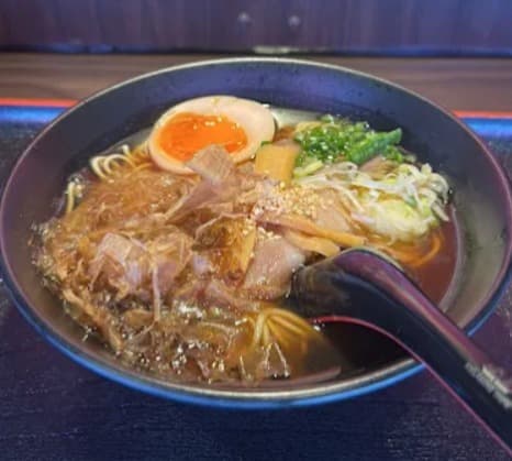料理:変わらない安心感のあるRamenga Express สาขาสุขุมวิท22の醤油ラーメン