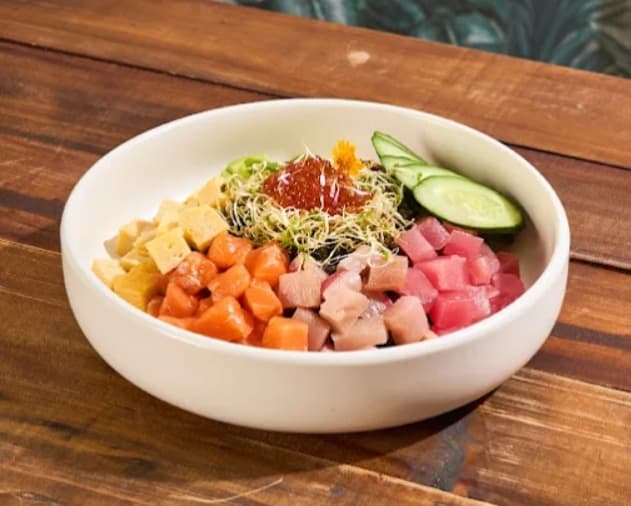 料理:キューブ状にカットされた海鮮が美しいOrigami Restaurant Sukhumvit 24 Borderless Cuisineの海鮮丼