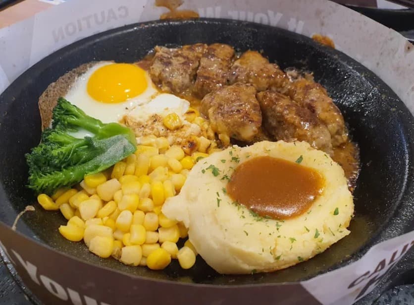 料理:なめらかなポテトも人気のPEPPER LUNCH -ペッパーランチ- สาขา EmQuartierのステーキ