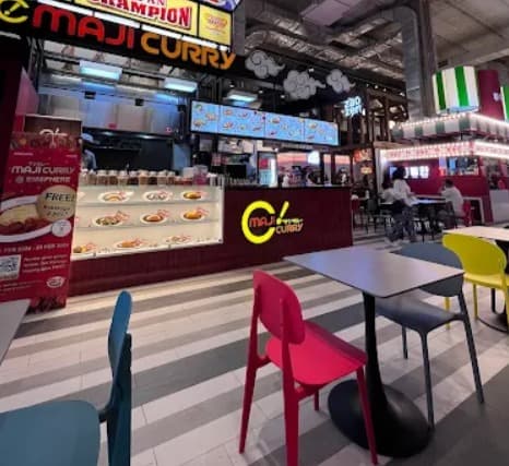 店内:一人でも利用しやすいマジカレー エムスフィアの店内