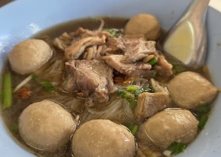 Shell PoChaNaのタイ麺(クイッティアオ)
