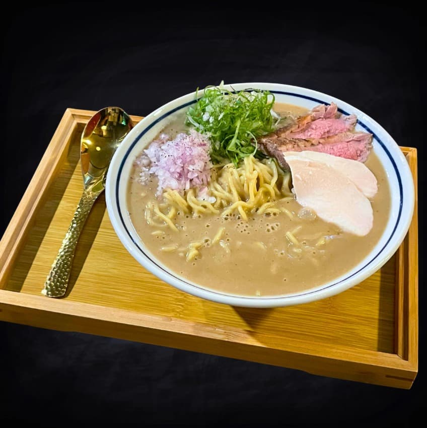 Sumibi Hirashimaの青湯醤油ラーメン