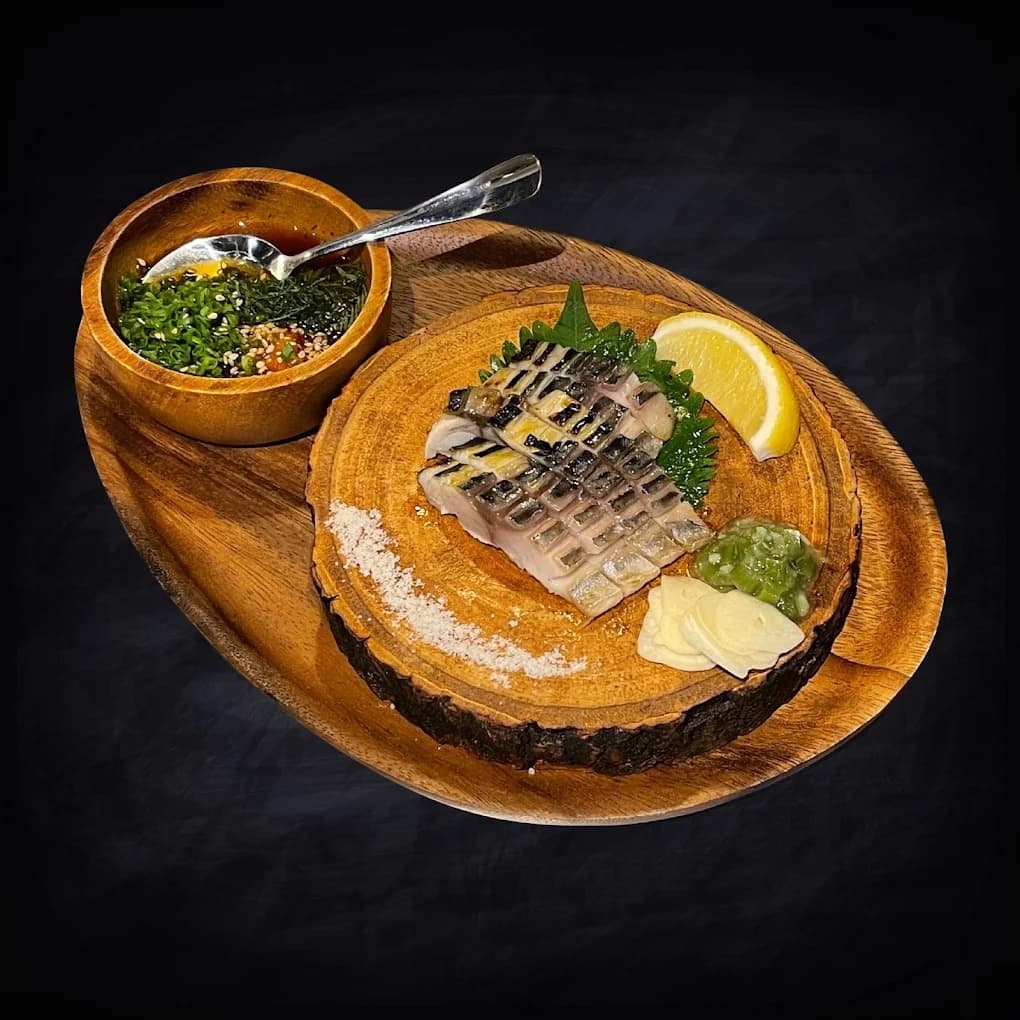 Sumibi Hirashimaのしめ鯖藁焼き