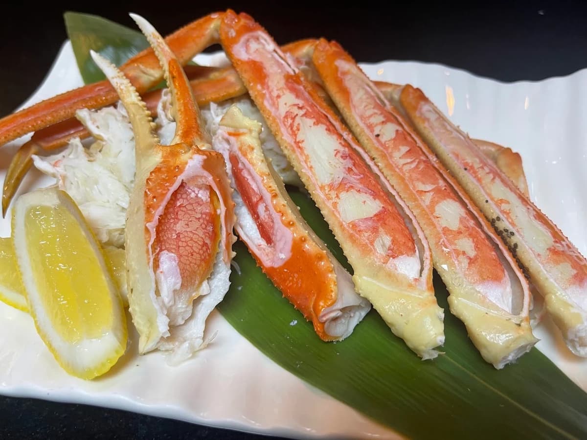 Kakurega Hanareのズワイガニ盛り合わせ