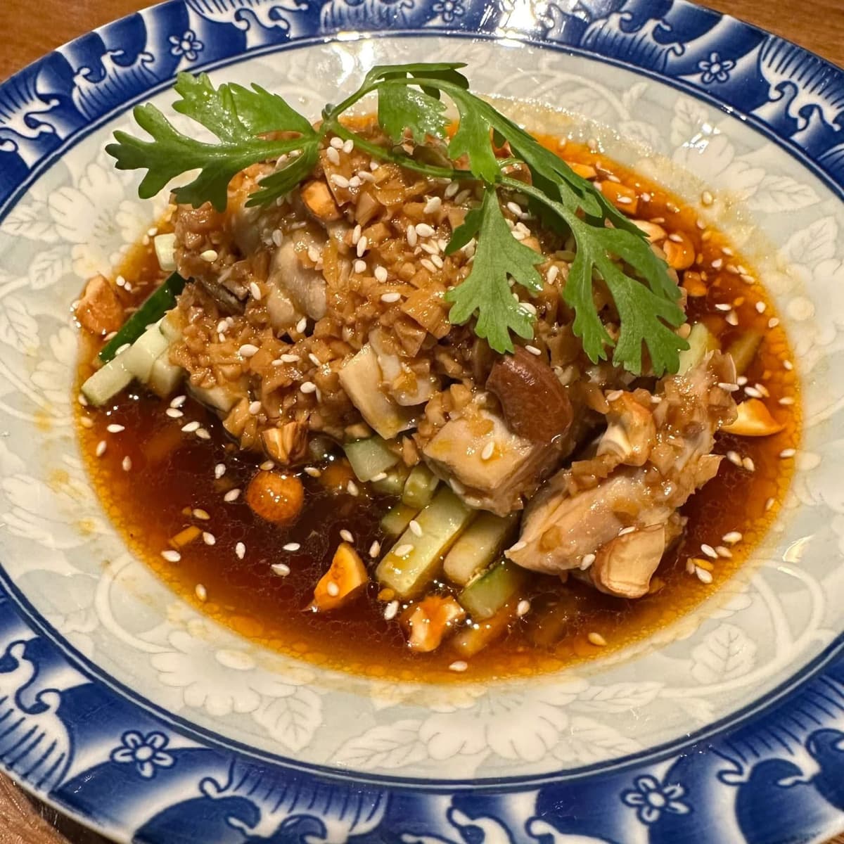 よだれ鶏|香味ソースが香る人気前菜
