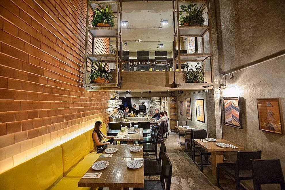 Supanniga Eating Room by Khun Yai