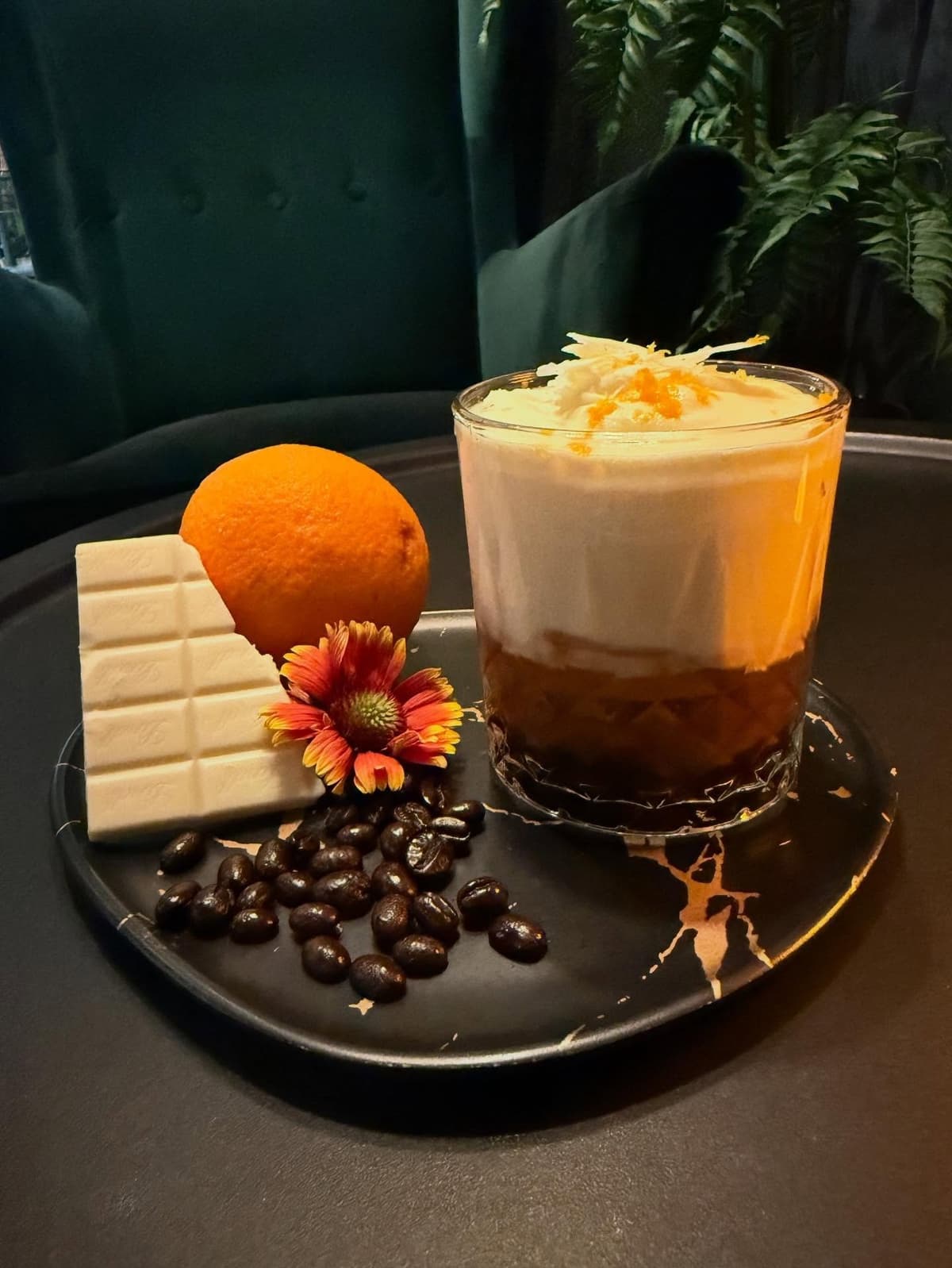 Waterworks Coffeeのオレンジ風味コーヒードリンク