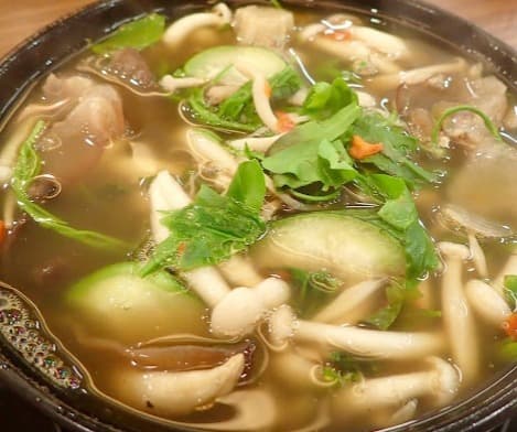Tam Mai Yut の鍋料理