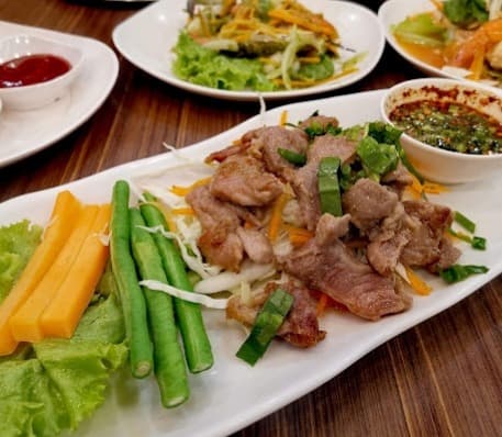 Tam Mai Yut の肉料理