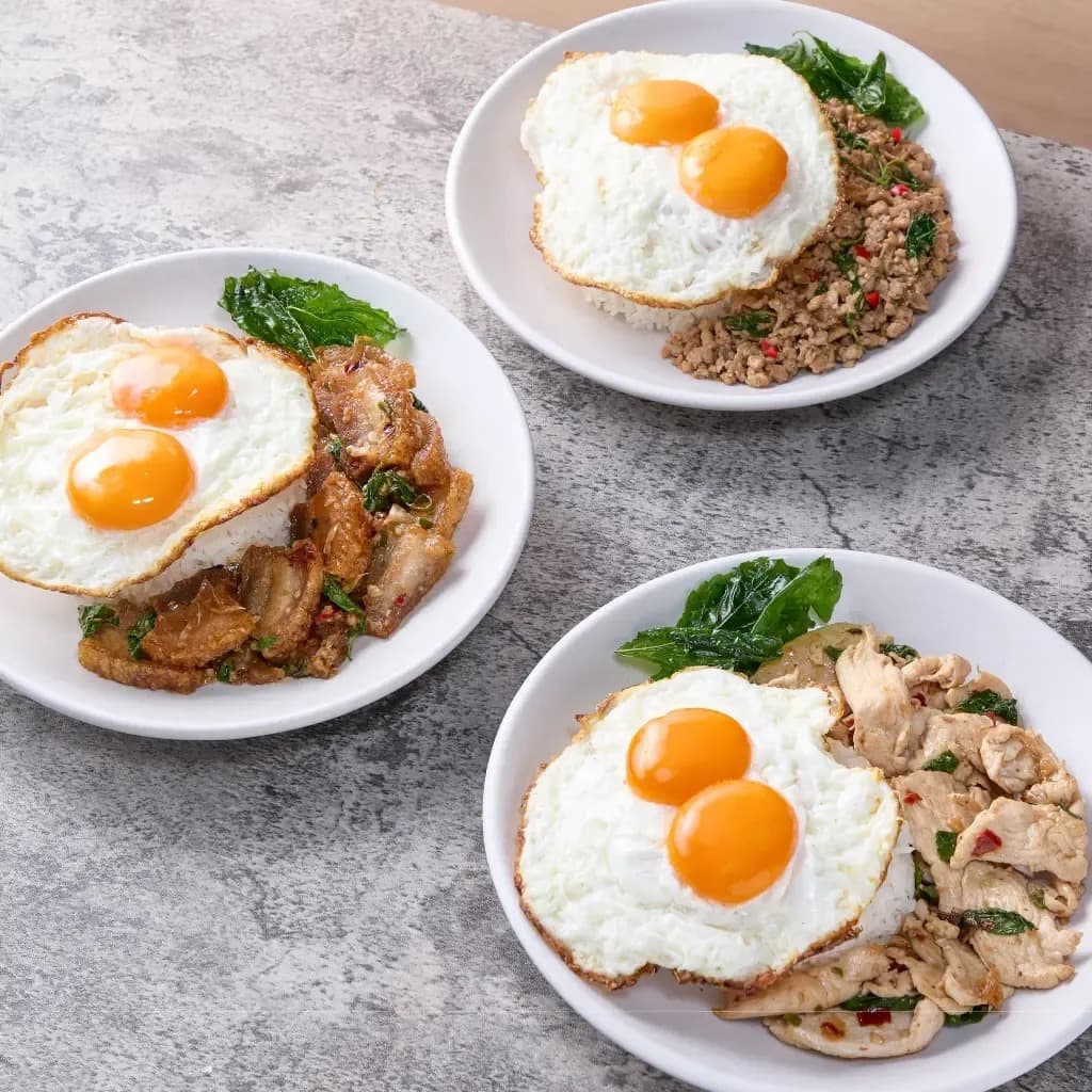 THE COFFEE CLUBのガパオライスとタイ料理メニュー