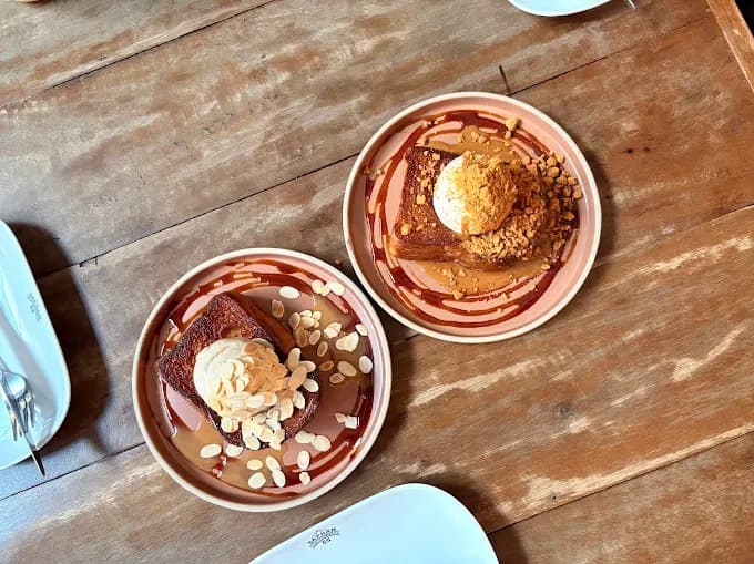 Phuketique Bangkokの名物バーントバタートースト2種類