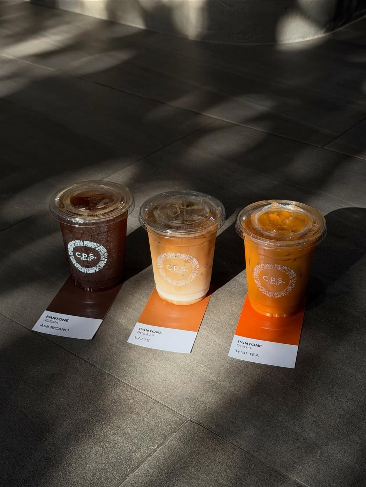 C.P.S. COFFEEのアイスアメリカーノ、アイスラテ、タイティー