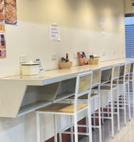 ナポリの窯 オンヌット店のカウンター席