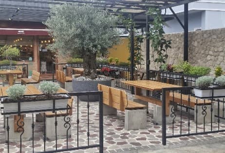 Peppe Italian Food & Wineのテラス席