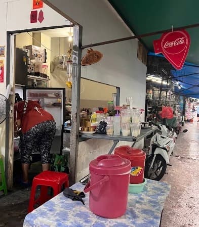 MOGOK FAMILY Burmese restaurantの外観