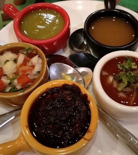 Tacos & Salsa Mexican Bar and Restaurantのサルサ