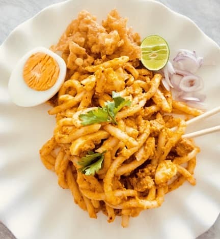 Fatty Lay Myanmar Food & Drinkの麺料理