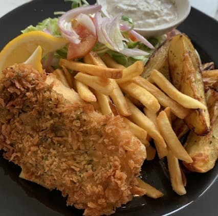Santa Monica Diner Bangkokのチキン、ポテト