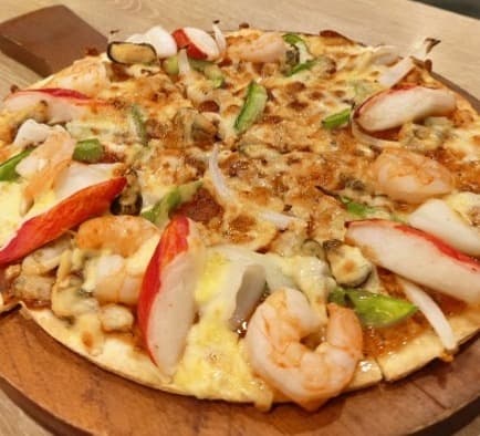 The Pizza Company Sukhumvit Soi 77のシーフードピザ