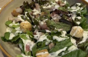 The Pizza Company Sukhumvit Soi 77のサラダ