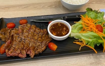 Salad Factory - Century Onnutのステーキ
