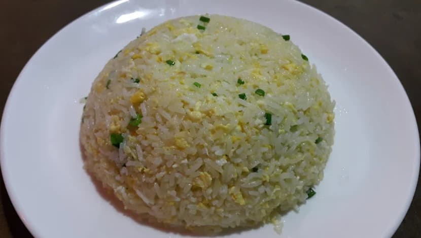 料理:日本人の口にも合う老地方のチャーハン
